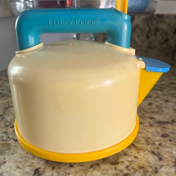 Vintage Fisher Price FUN WITH FOOD 1987 WHISTLING Tea Kettle Teapot WORKS - Picture 2 of 4